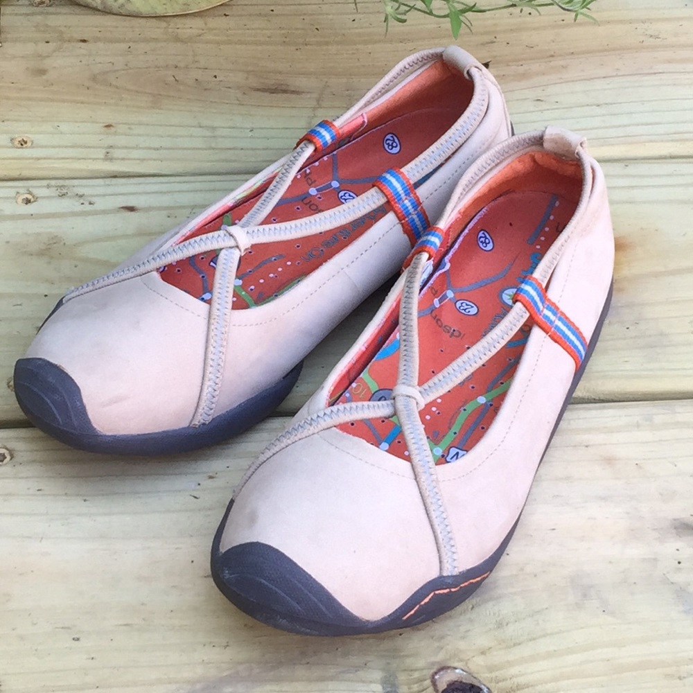 J-41 Adventure On Beige Leather Sporty Shoes 7M